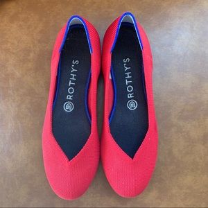 Rothy’s 8.5 red round toe flat